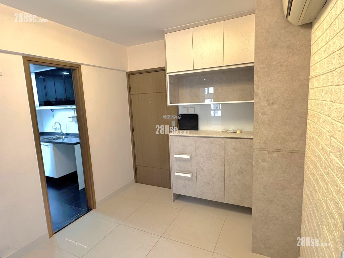 Greenfield Garden Rental 2 Bedrooms , 1 Bathroom 383 ft²