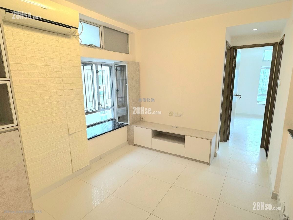 Greenfield Garden Rental 2 Bedrooms , 1 Bathroom 383 ft²