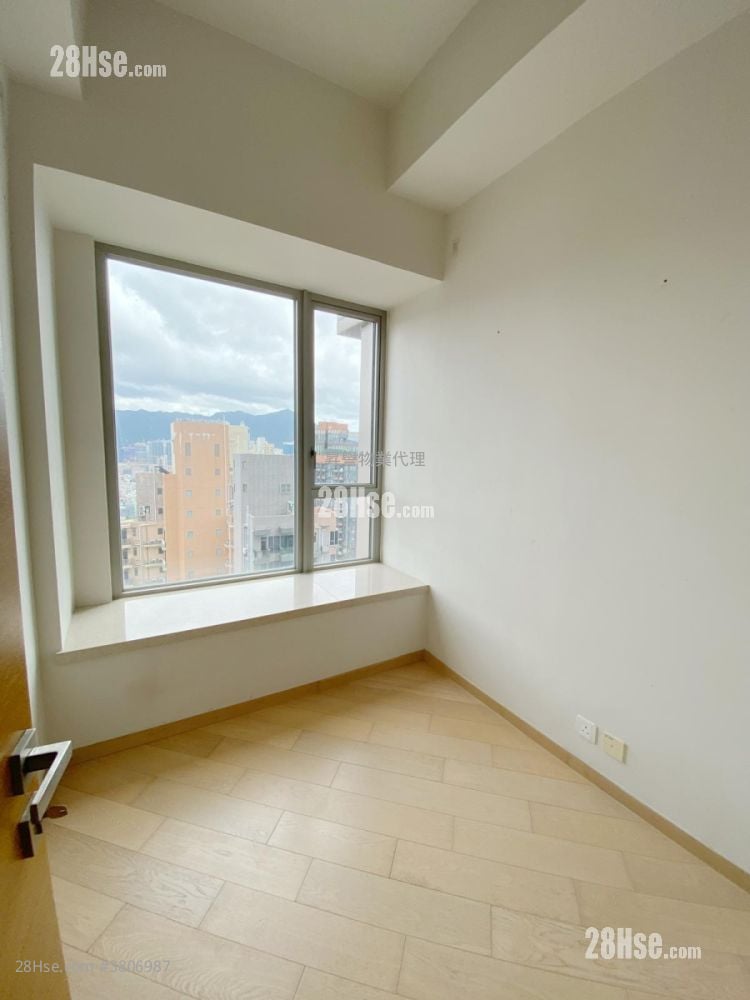 Chatham Gate Sell 3 Bedrooms , 2 Bathrooms 737 ft²