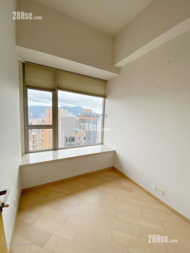 Chatham Gate Sell 3 Bedrooms , 2 Bathrooms 737 ft²