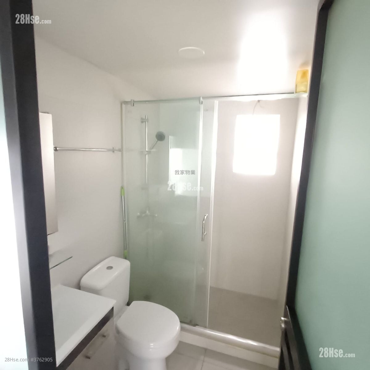227 Hollywood Road Rental Studio , 1 Bathroom 297 ft²
