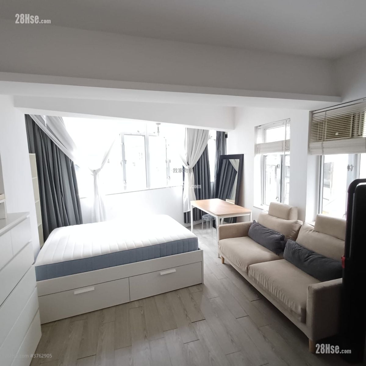 227 Hollywood Road Rental Studio , 1 Bathroom 297 ft²