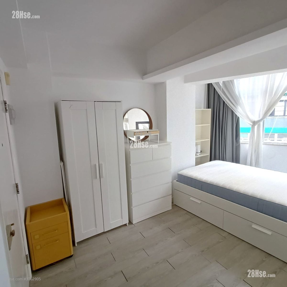 227 Hollywood Road Rental Studio , 1 Bathroom 297 ft²