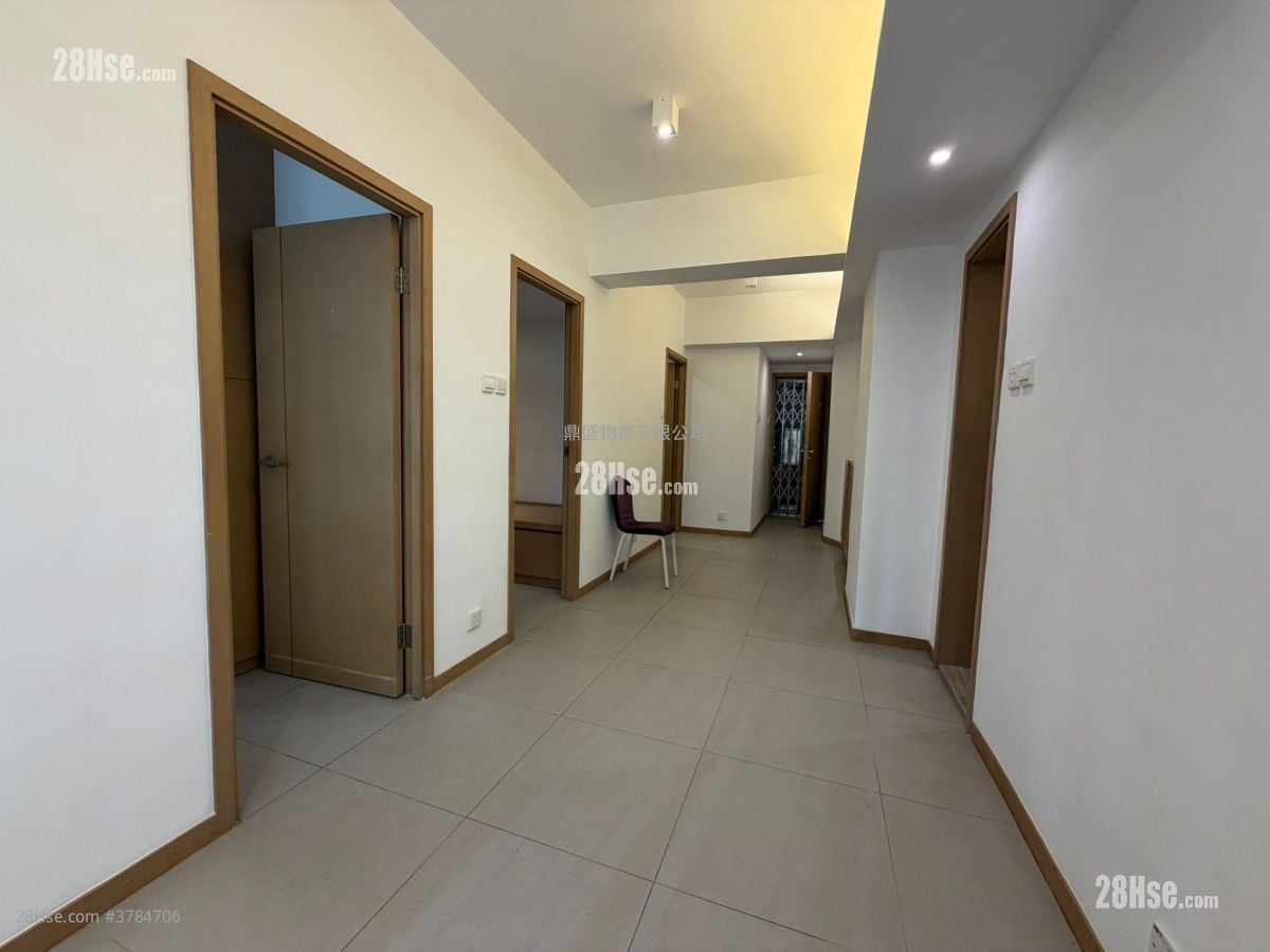 Hoi Fung Centre Rental 2 Bedrooms , 1 Bathroom 362 ft²