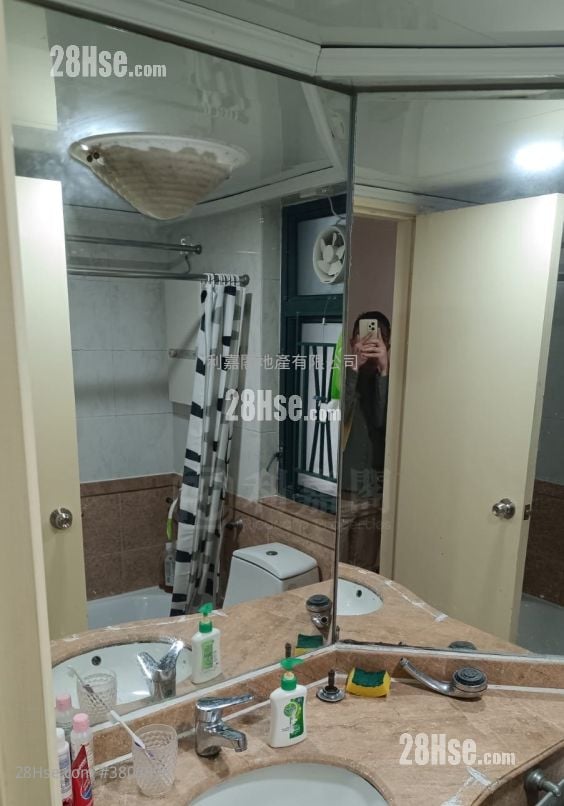 The Metro City Sell 3 Bedrooms , 2 Bathrooms 735 ft²