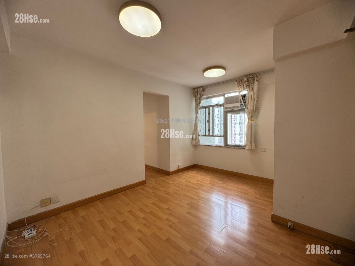 City One Shatin Sell 3 Bedrooms , 1 Bathroom 451 ft²