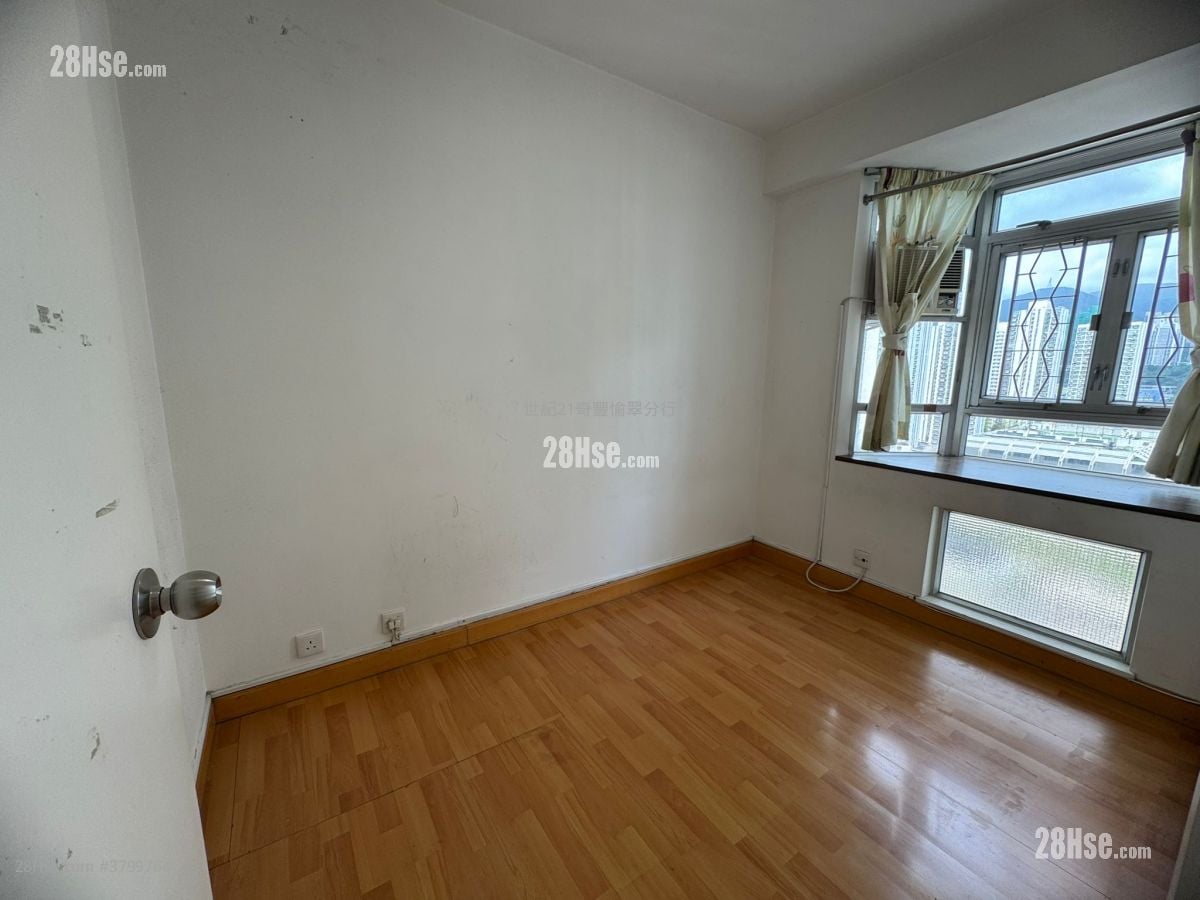 City One Shatin Sell 3 Bedrooms , 1 Bathroom 451 ft²