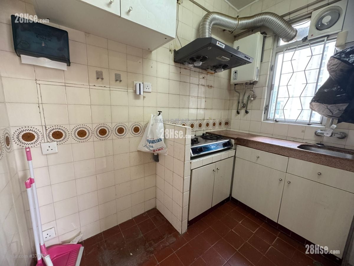 City One Shatin Sell 3 Bedrooms , 1 Bathroom 451 ft²