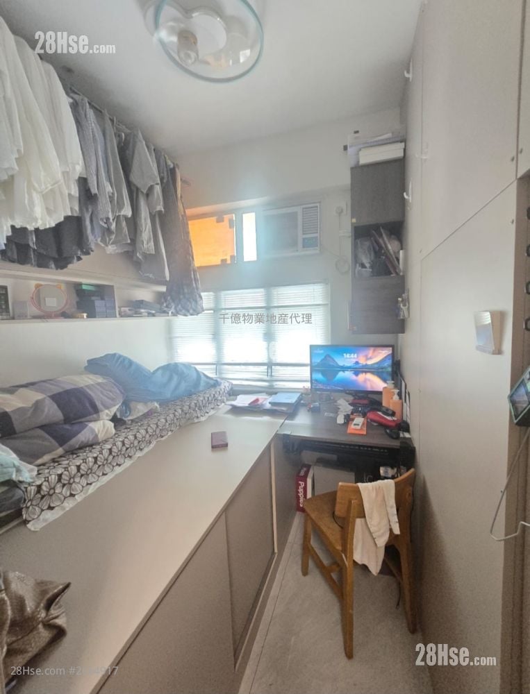 Wang Tak House Sell 2 Bedrooms 312 ft²