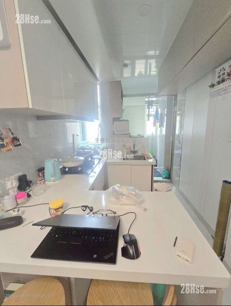 Wang Tak House Sell 2 Bedrooms 312 ft²