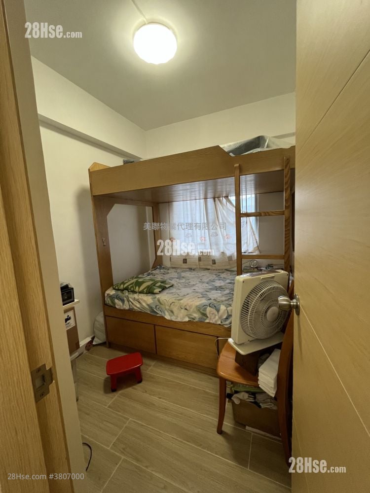 Tung Keung Building Sell 2 Bedrooms , 1 Bathroom 242 ft²