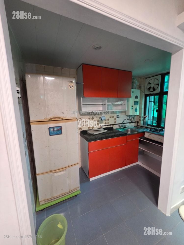 Sui Wo Court Sell 2 Bedrooms , 1 Bathroom 473 ft²