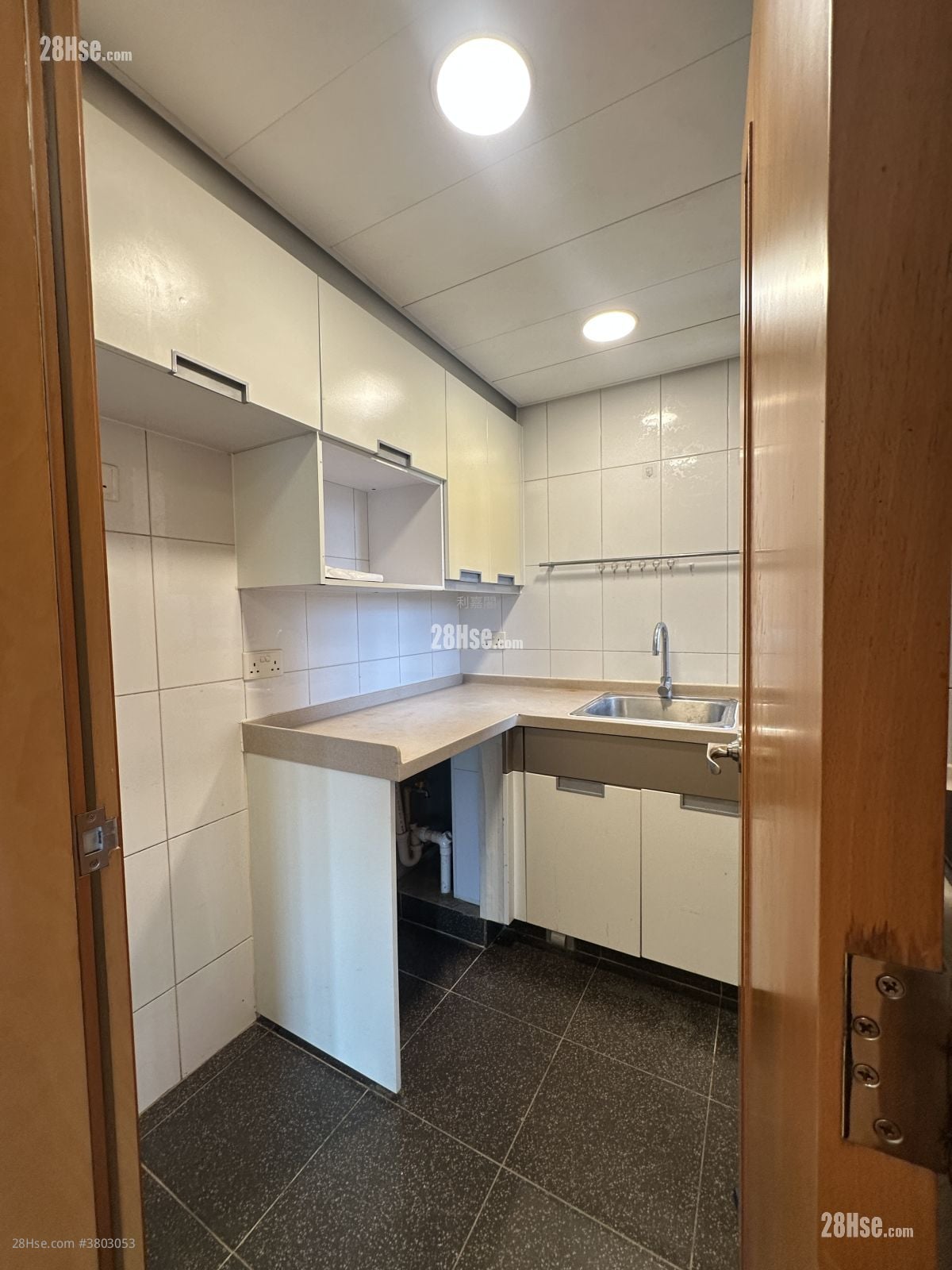 Yoho Town Sell 2 Bedrooms , 1 Bathroom 393 ft²