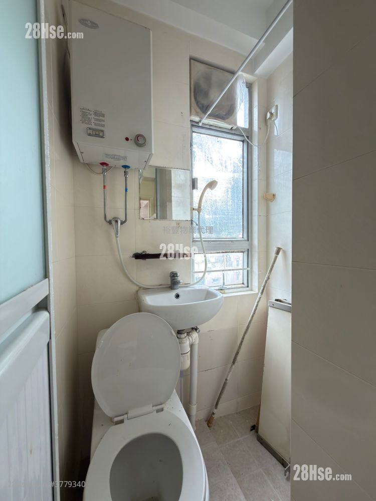 嘉宝大厦 售盘 2 房 266 平方尺