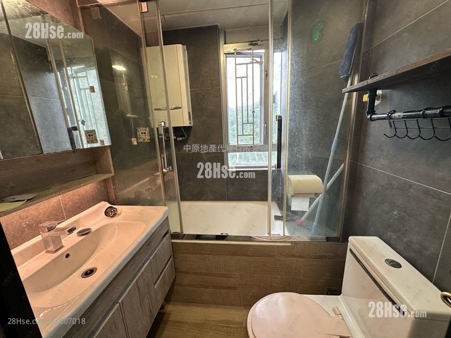 青华苑 售盘 2 房 , 1 浴室 401 平方尺