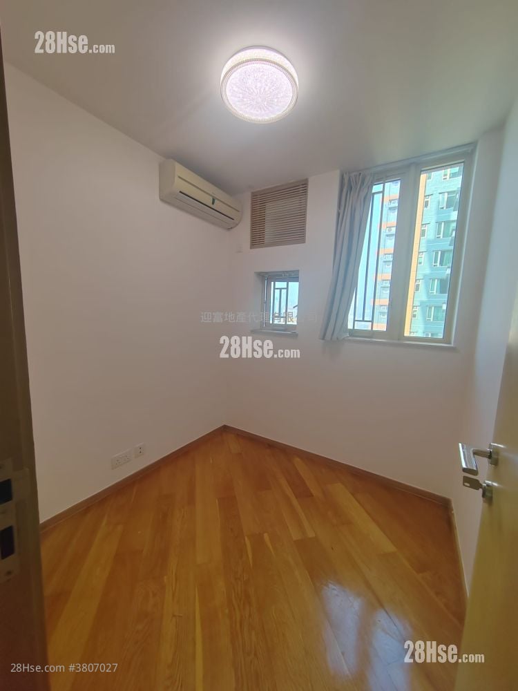 海滨南岸 售盘 3 房 , 2 浴室 593 平方尺