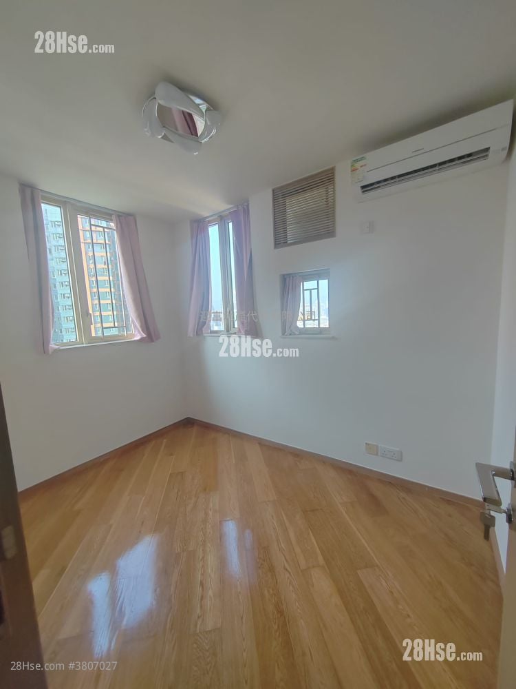 海滨南岸 售盘 3 房 , 2 浴室 593 平方尺