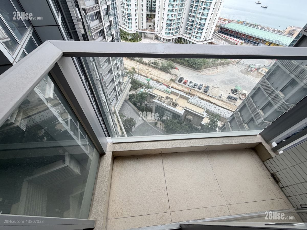 Century Link Sell 2 Bedrooms , 1 Bathroom 484 ft²