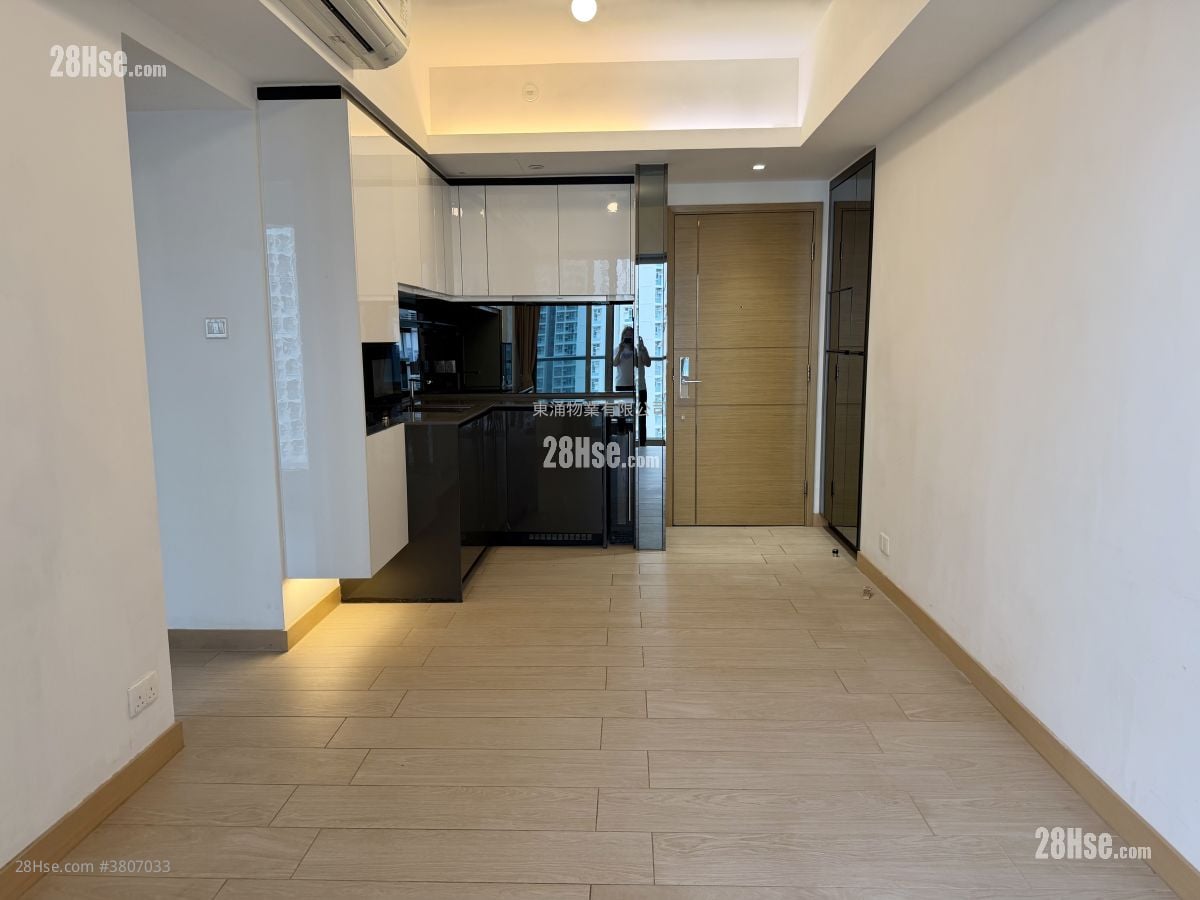 Century Link Sell 2 Bedrooms , 1 Bathroom 484 ft²