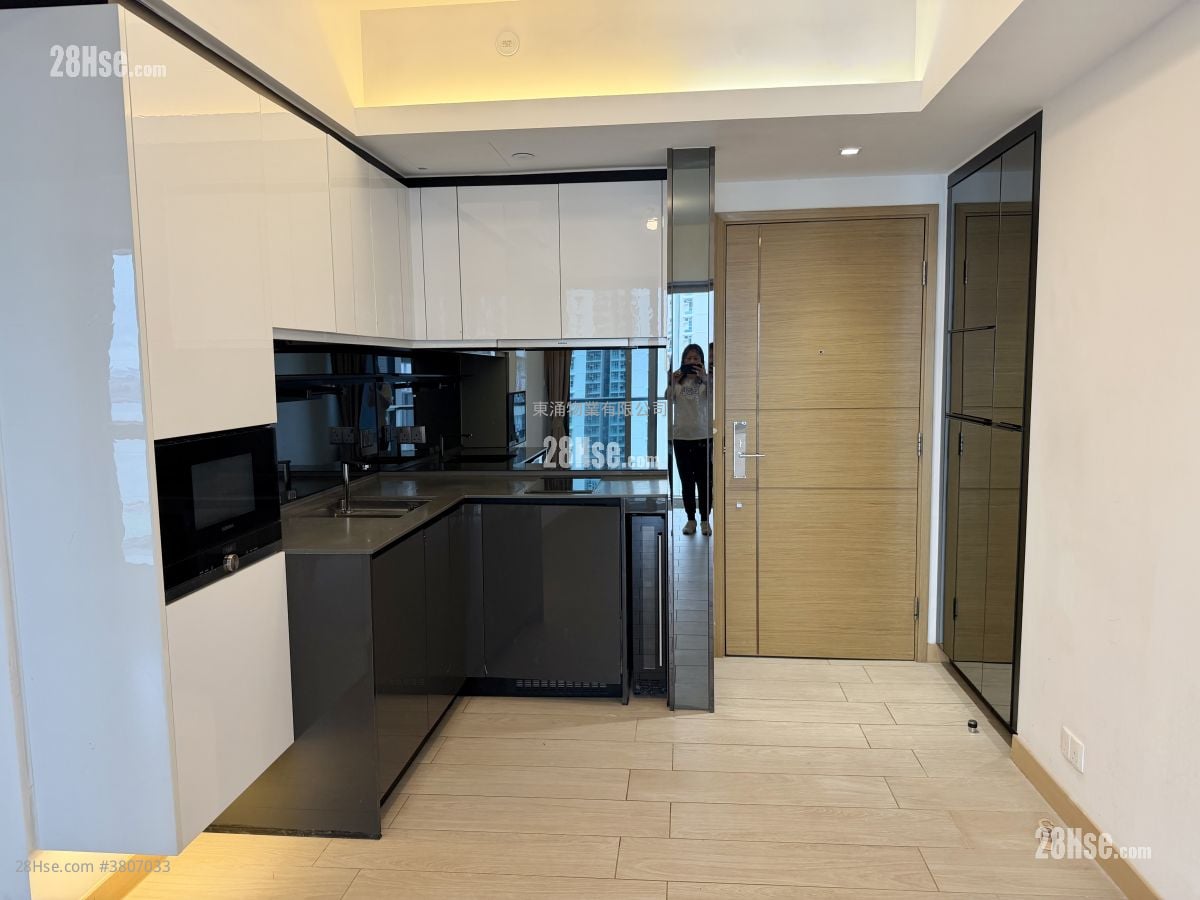 Century Link Sell 2 Bedrooms , 1 Bathroom 484 ft²