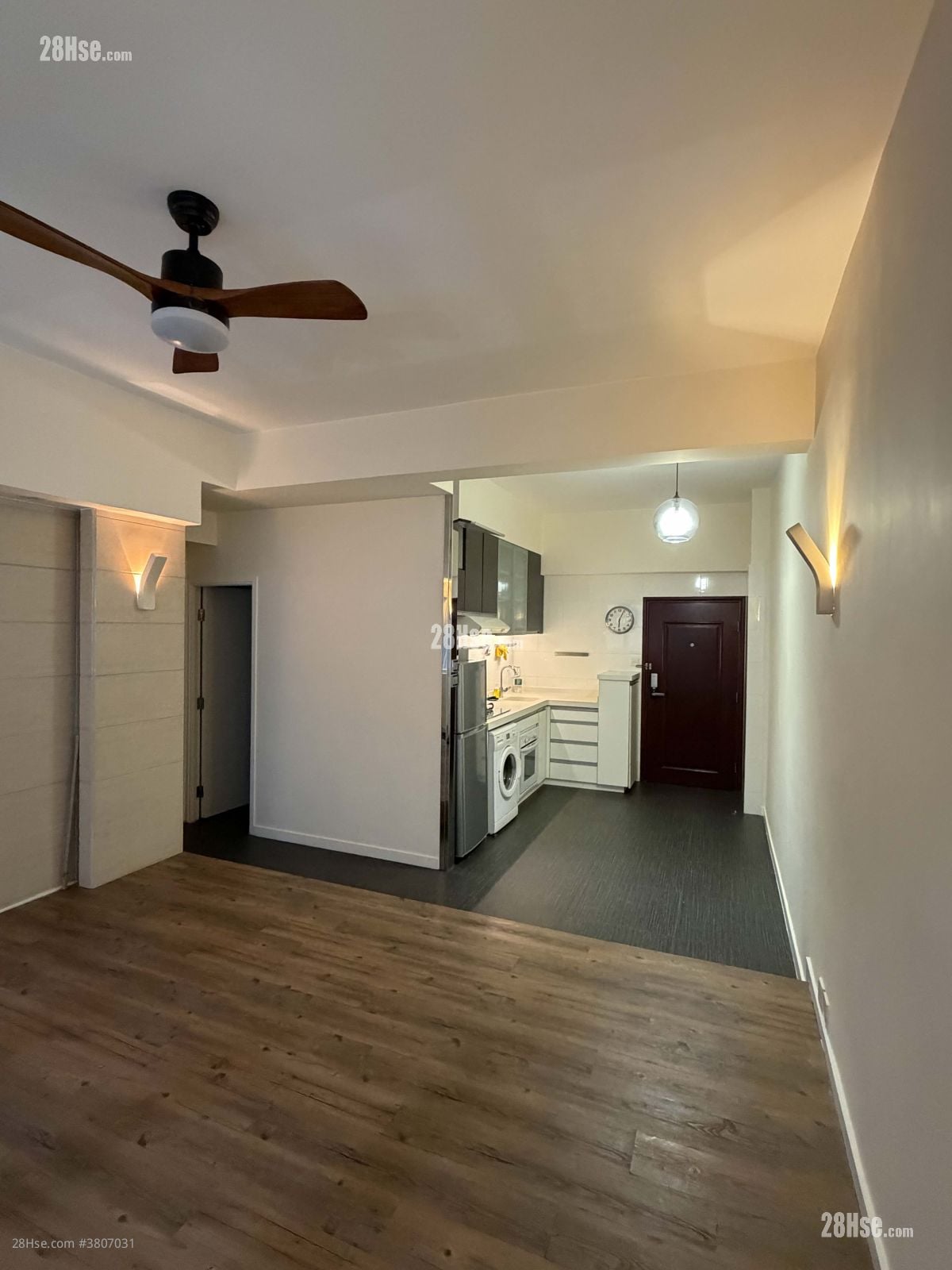 Kwong Sang Hong Building Rental 2 Bedrooms , 1 Bathroom 499 ft²