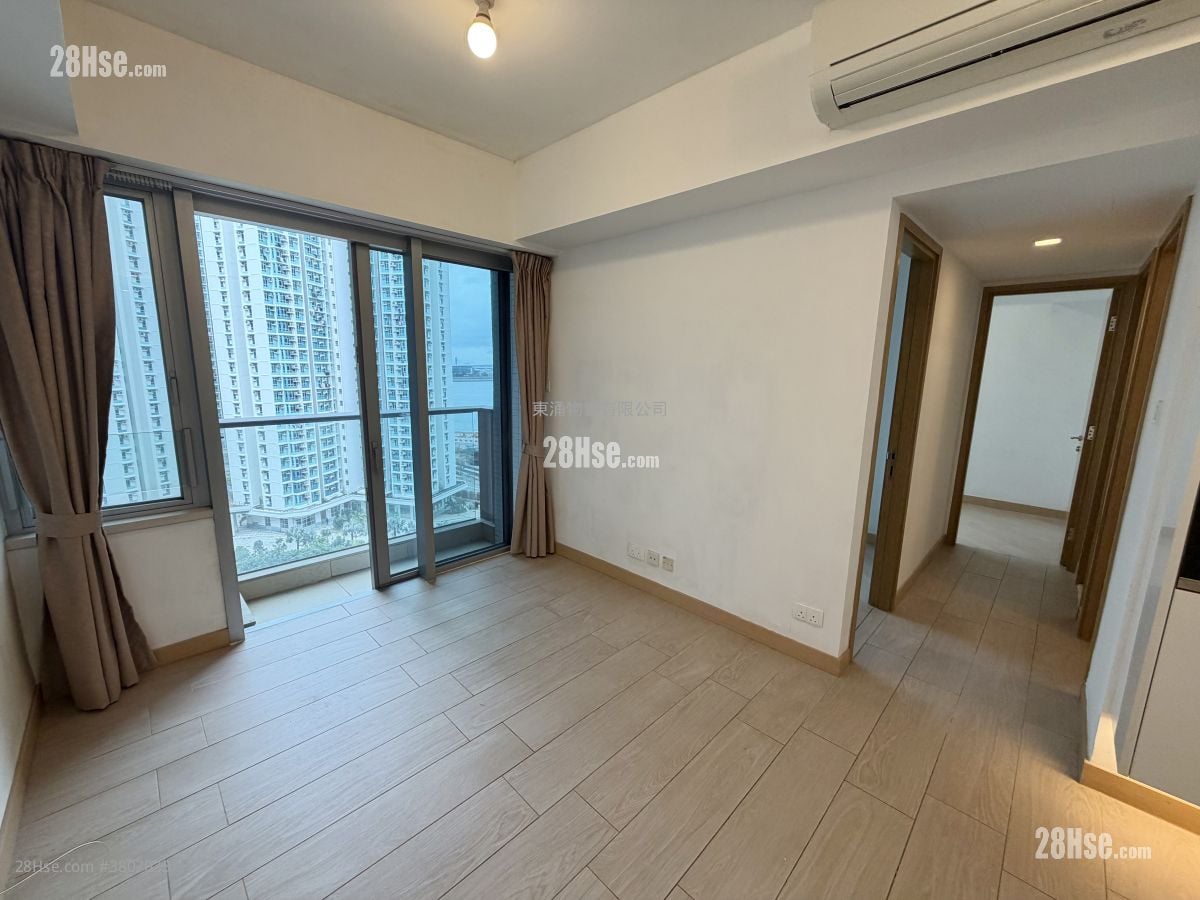 Century Link Sell 2 Bedrooms , 1 Bathroom 484 ft²