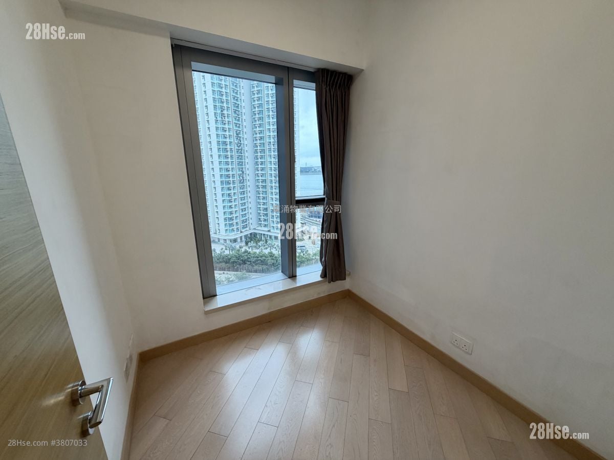 Century Link Sell 2 Bedrooms , 1 Bathroom 484 ft²