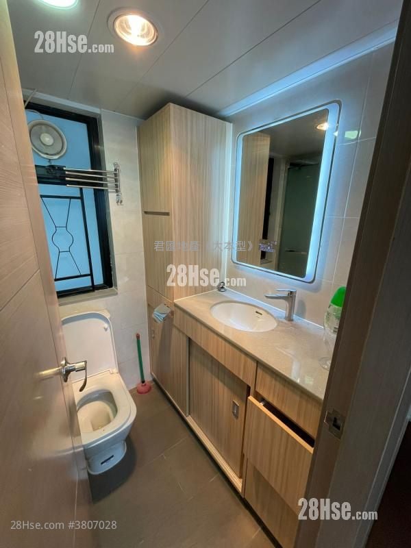 The Metro City Rental 2 Bedrooms , 1 Bathroom 406 ft²