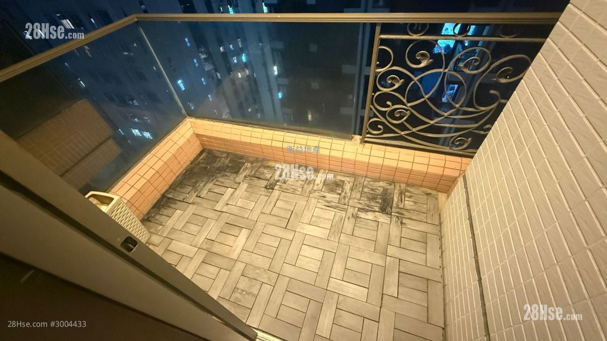 Grand Garden Sell 2 Bedrooms , 1 Bathroom 473 ft²