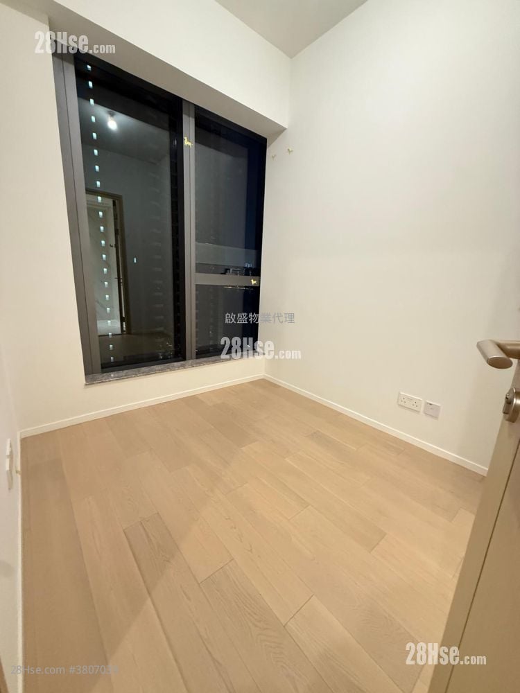 Double Coast 租盘 1 房 , 1 浴室 319 平方尺