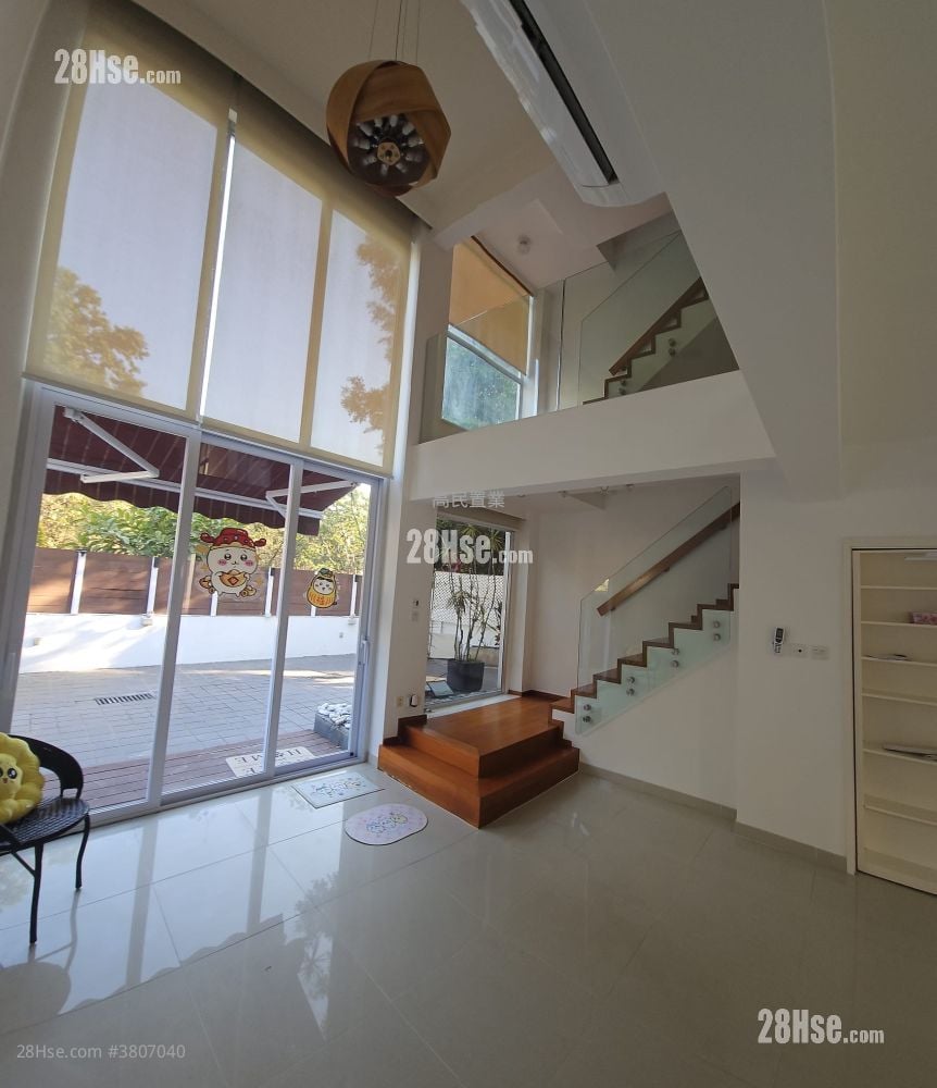 Village Rental 4 Bedrooms , 3 Bathrooms 1,900 ft²