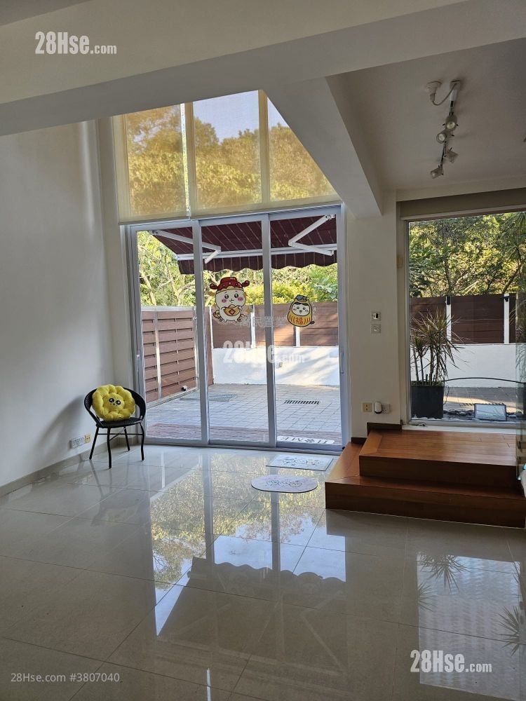 Village Rental 4 Bedrooms , 3 Bathrooms 1,900 ft²