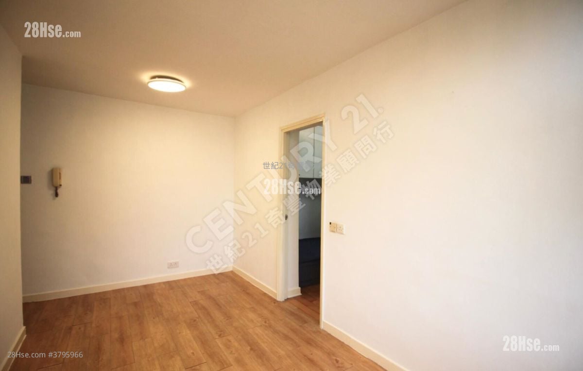 Kam Ying Court Rental 2 Bedrooms , 1 Bathroom 401 ft²