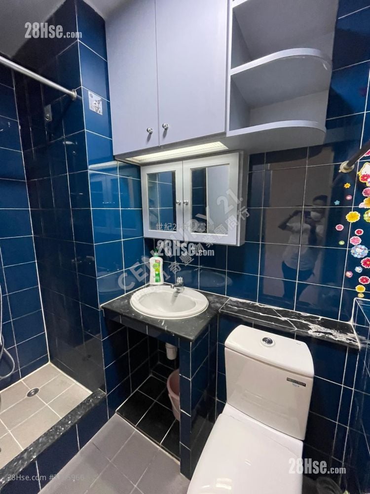 Kam Ying Court Rental 2 Bedrooms , 1 Bathroom 401 ft²