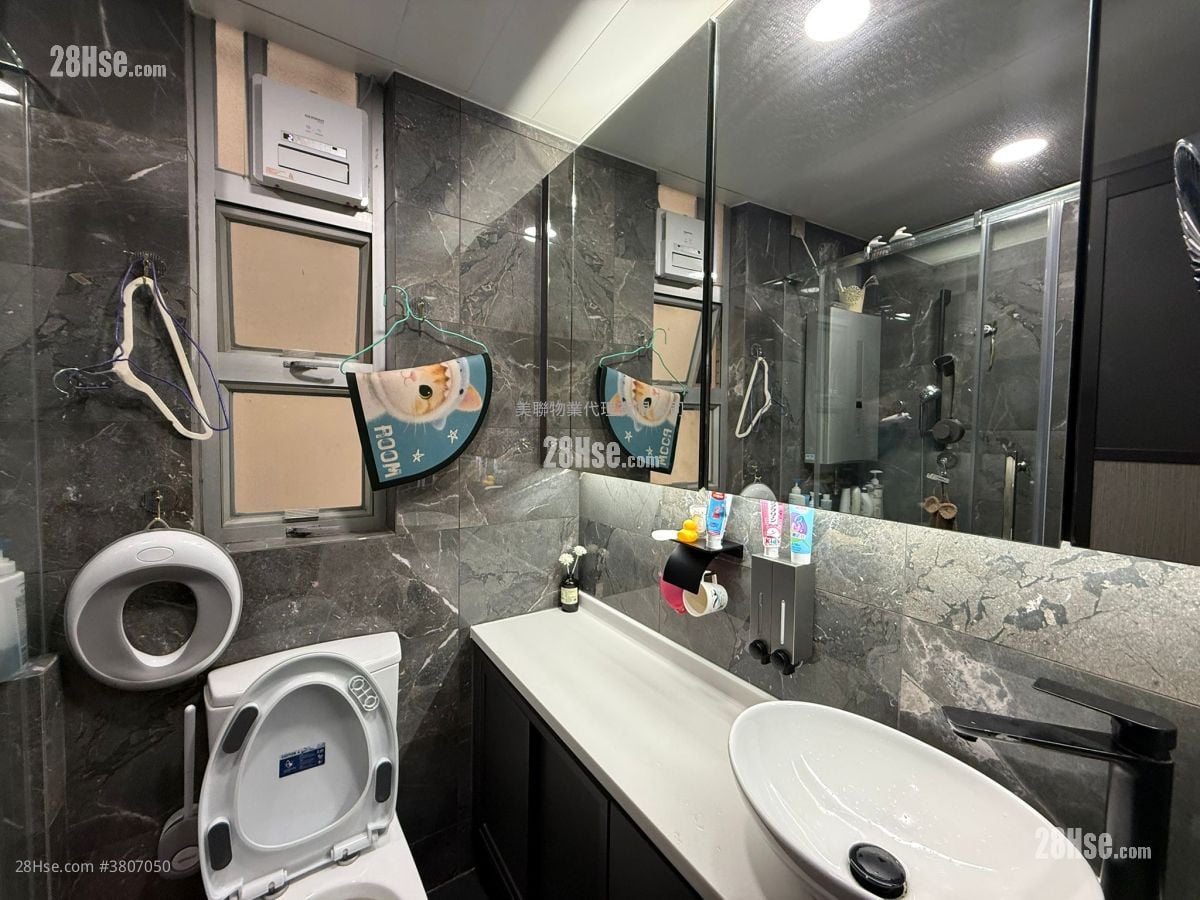 Grandway Garden Sell 3 Bedrooms 583 ft²