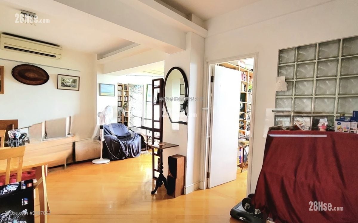 湾景楼 售盘 3 房 , 2 浴室 999 平方尺