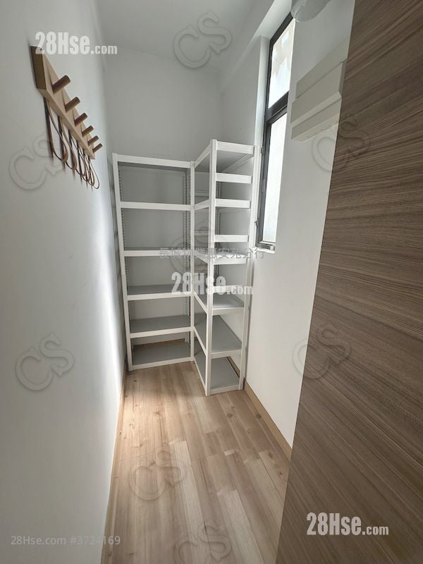 Dragon View House Sell 1 Bedroom , 1 Bathroom 376 ft²