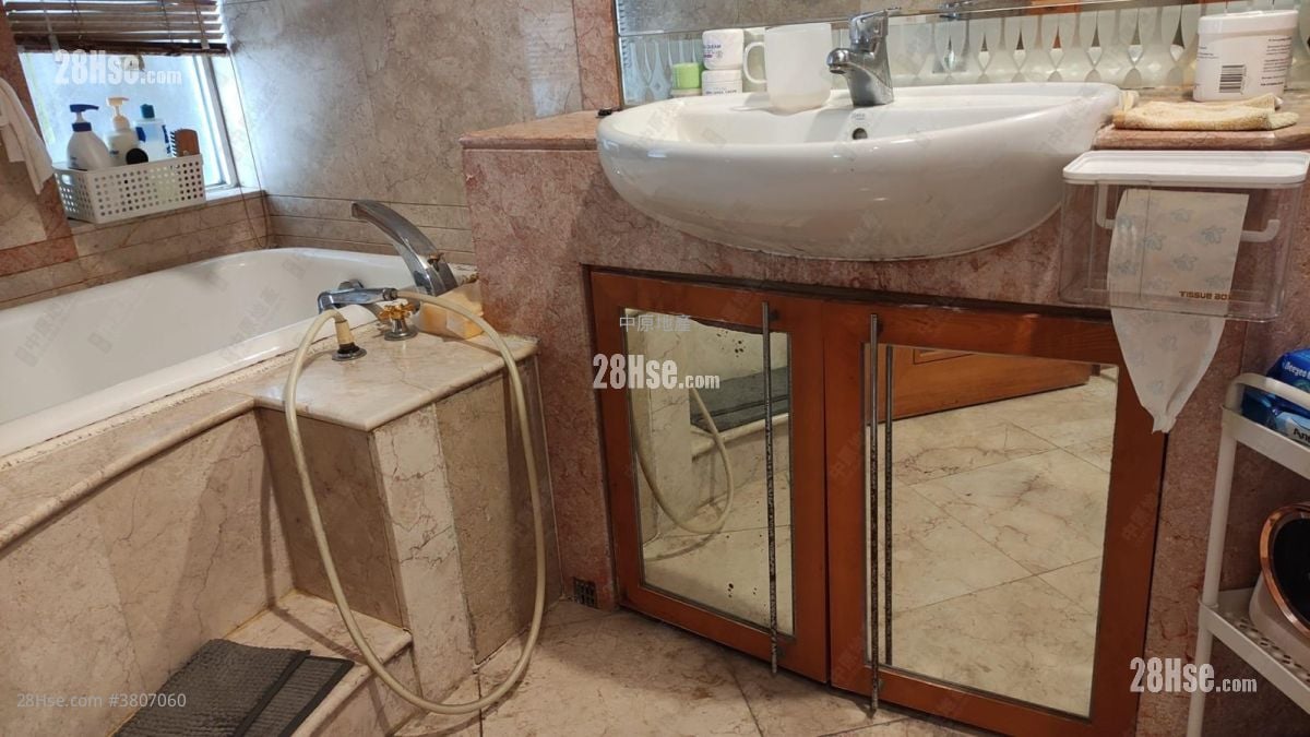 海逸豪园 售盘 3 房 1,104 平方尺