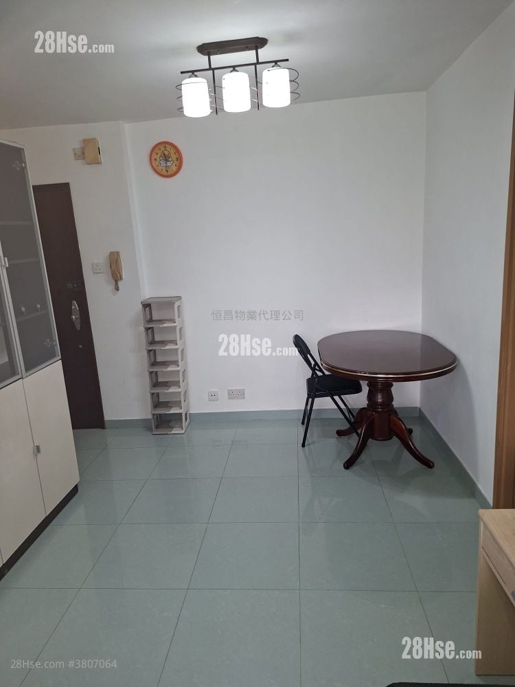 Tin Wang Court Rental 2 Bedrooms 401 ft²