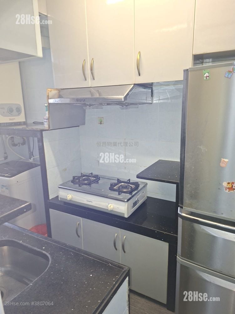 Tin Wang Court Rental 2 Bedrooms 401 ft²