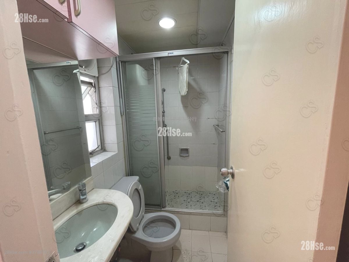 华信花园 租盘 2 房 , 1 浴室 427 平方尺