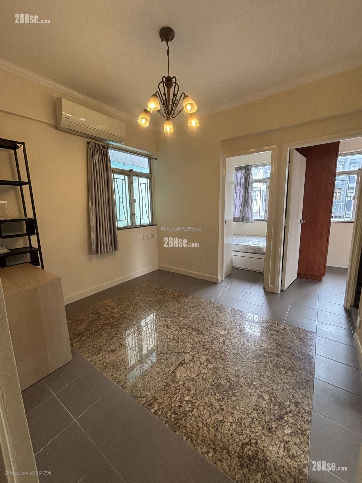 益富大厦 租盘 2 房 , 1 浴室 287 平方尺