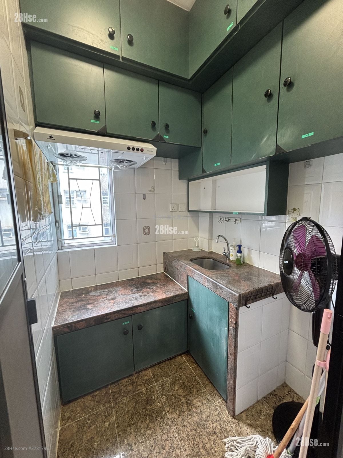 益富大厦 租盘 2 房 , 1 浴室 287 平方尺