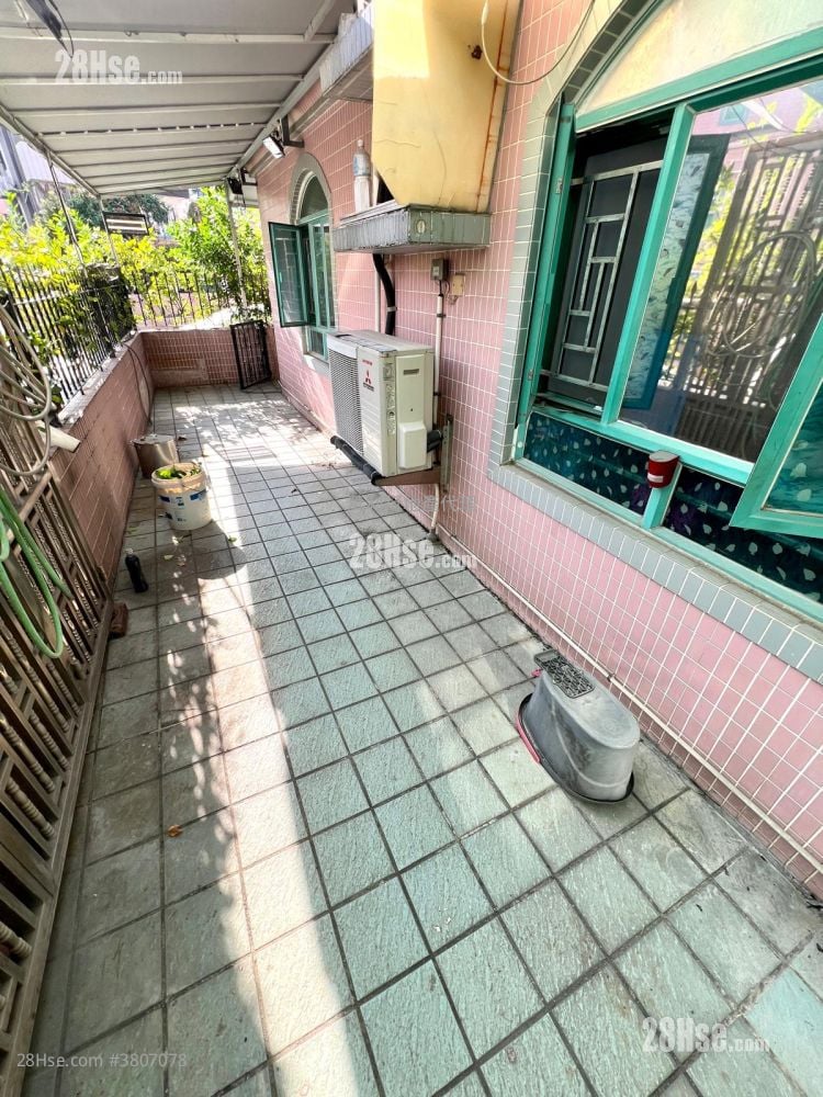 村屋 售盘 3 房 , 1 浴室 700 平方尺