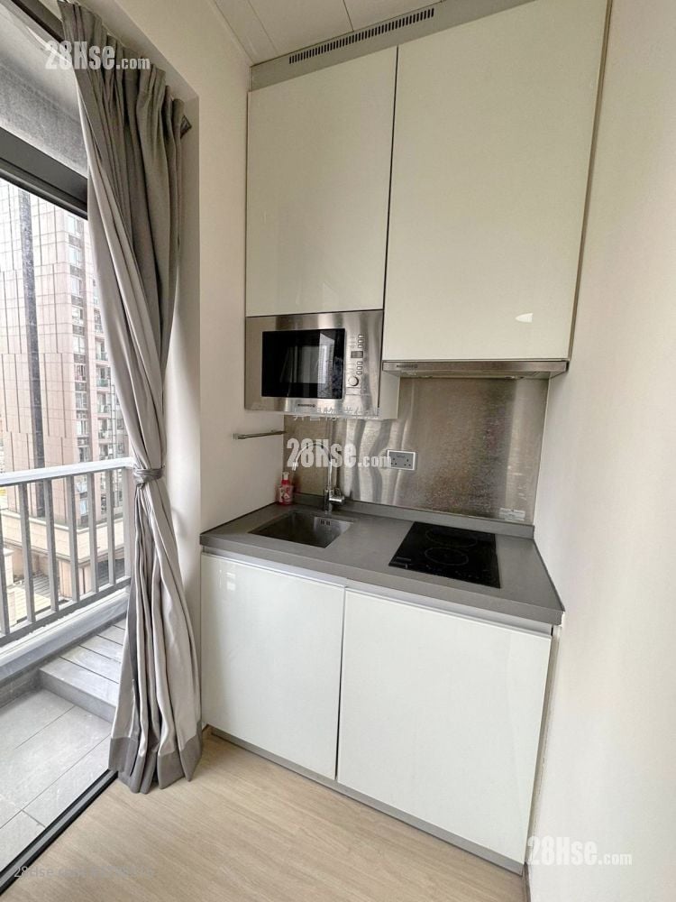 The Met. Focus Rental Studio , 1 Bathroom 230 ft²