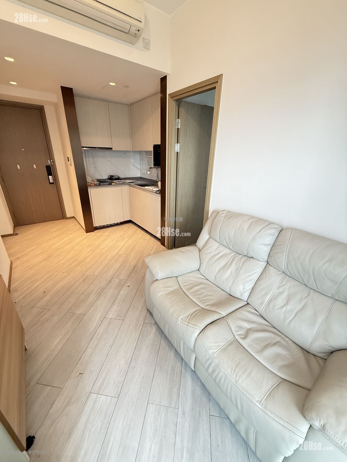 弦雅 租盘 1 房 , 1 浴室 283 平方尺