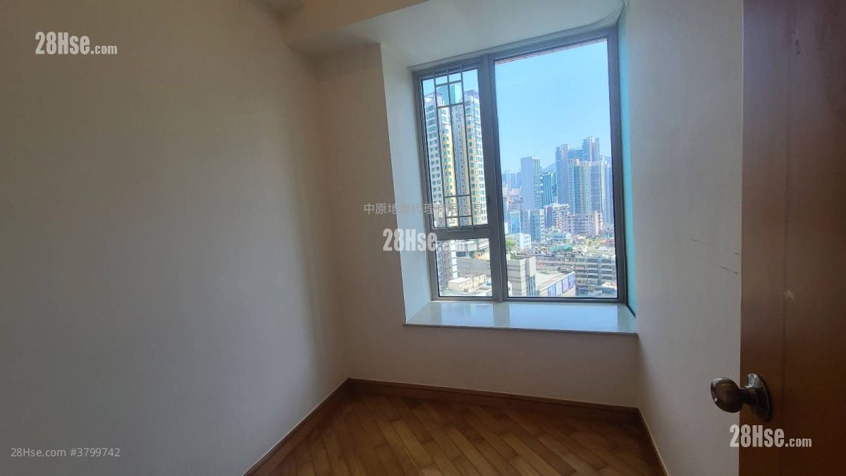 万景峯 售盘 3 房 , 2 浴室 654 平方尺