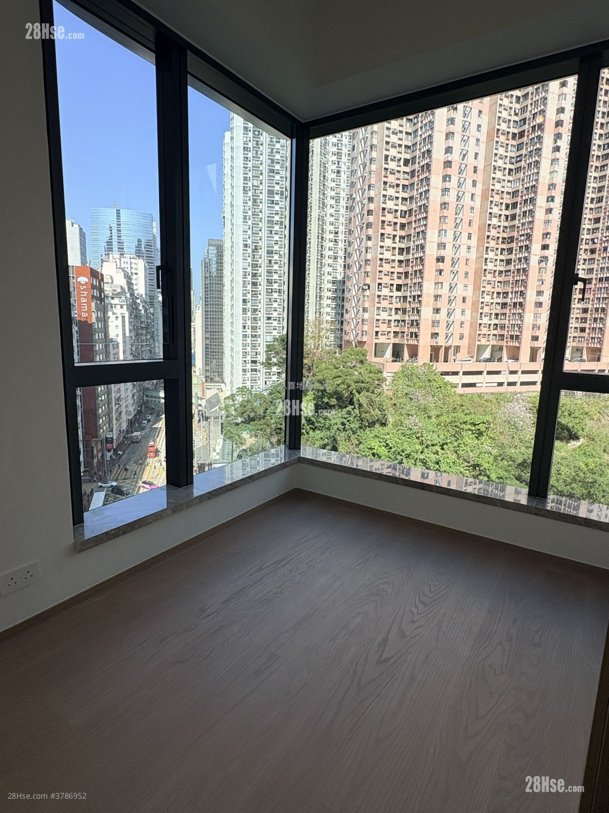 101 Kings Road 售盘 3 房 , 1 浴室 549 平方尺