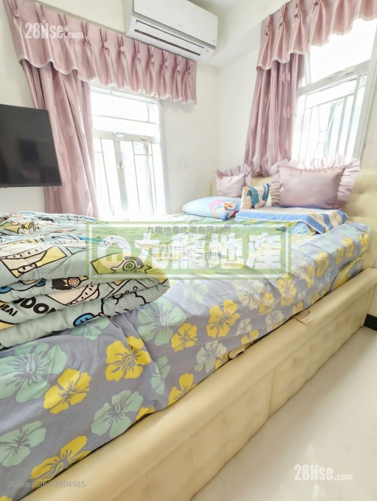 Prince Centre Sell 3 Bedrooms , 1 Bathroom 533 ft²