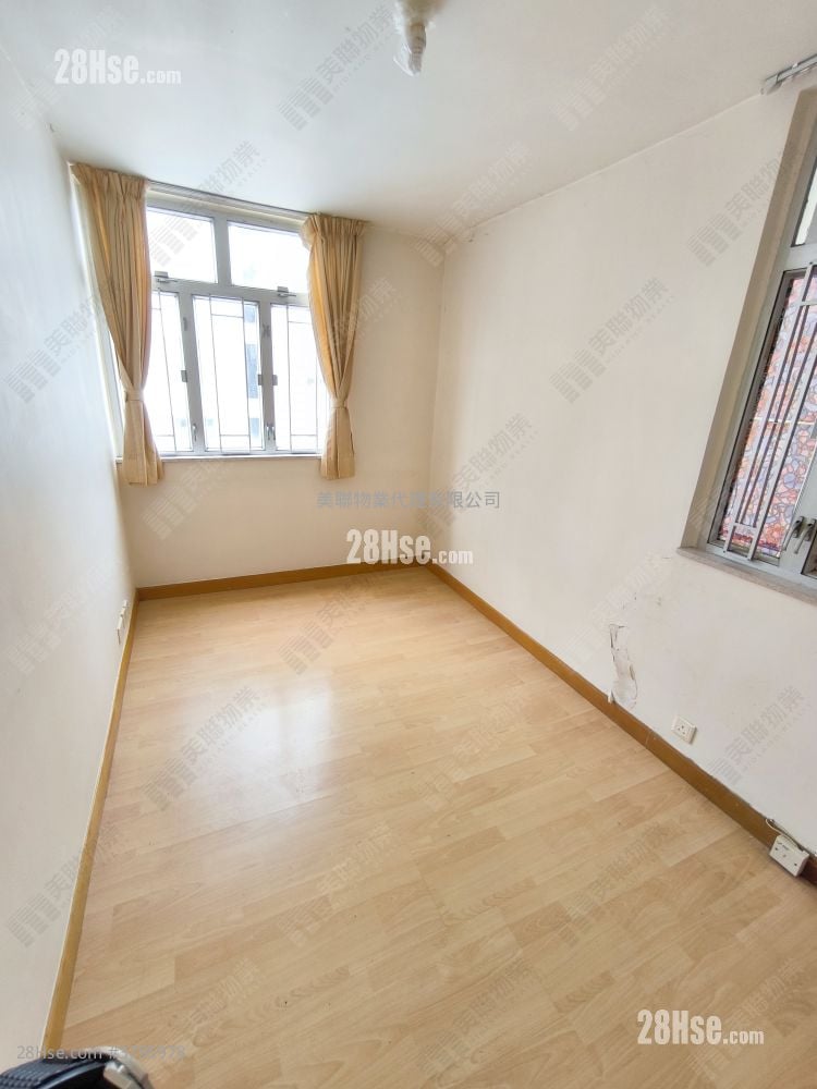 Telford Gardens Rental 2 Bedrooms , 1 Bathroom 556 ft²